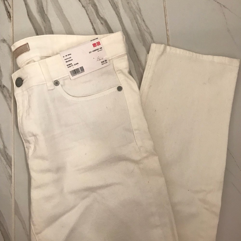 🏷 NWT. Brand New Slim Fit Jeans I’m Off-White.